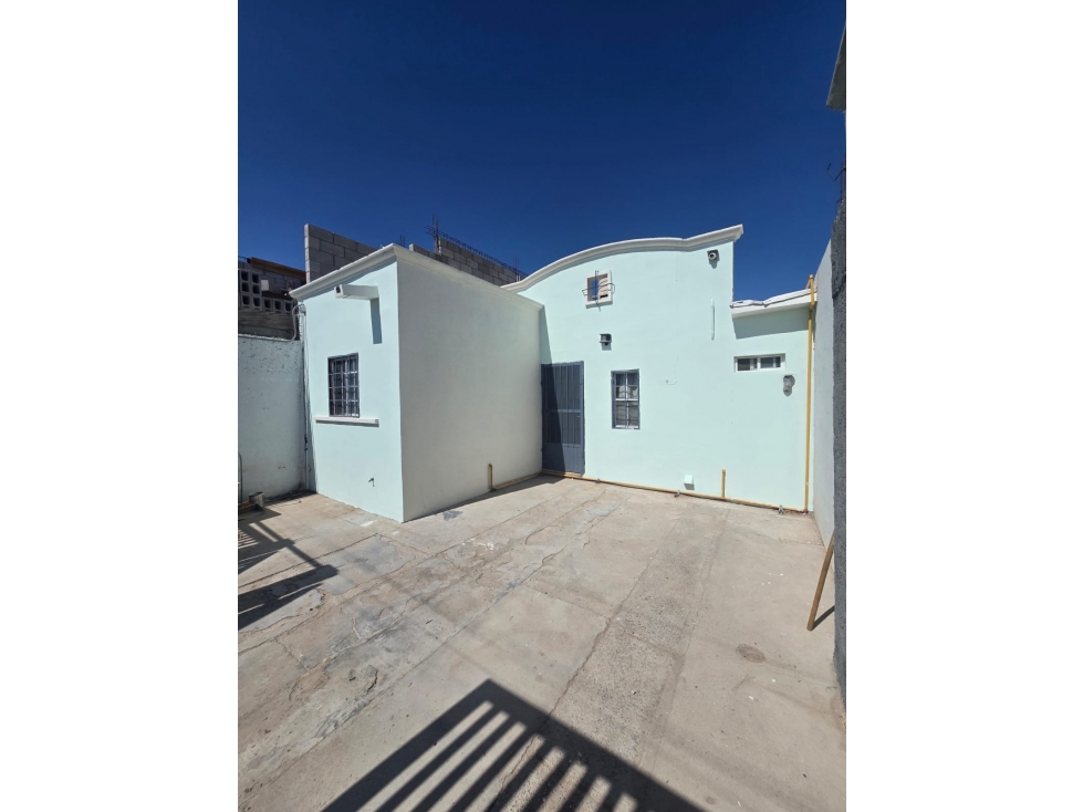 CASA EN VENTA DE CONTADO FRACC. COLONIAL DEL SUR - 2