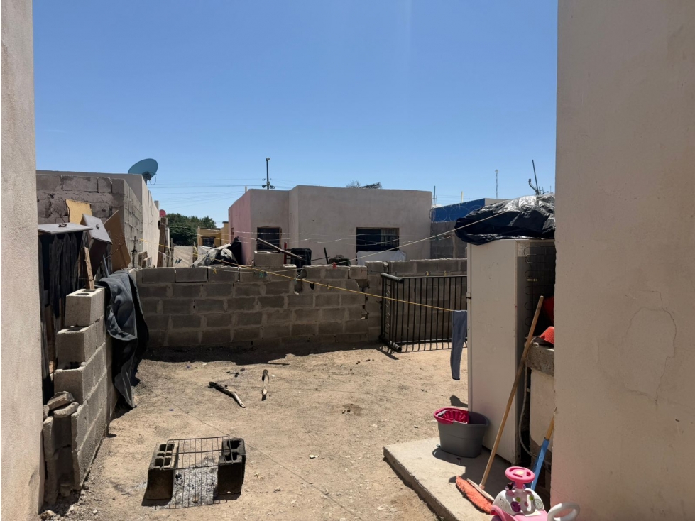 CASA EN VENTA SOLO DE CONTADO FRACC. MISIONES DE CREEL - 5
