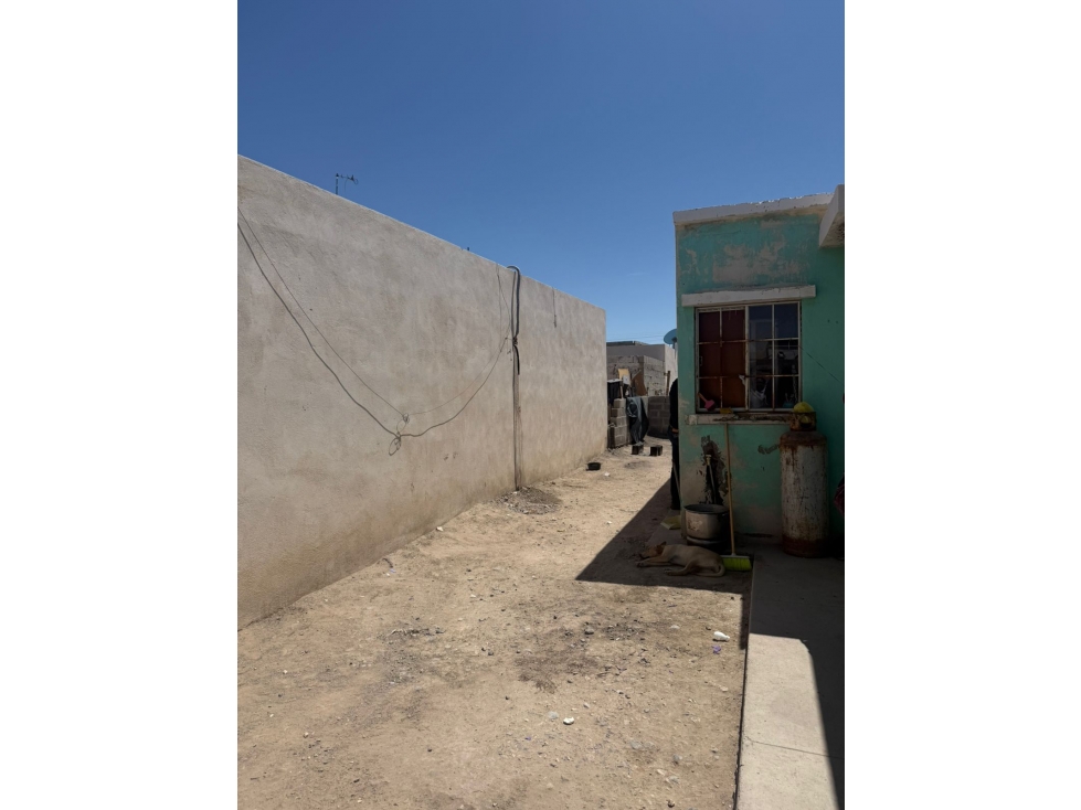 CASA EN VENTA SOLO DE CONTADO FRACC. MISIONES DE CREEL - 2