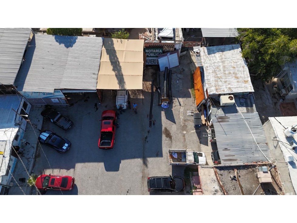 TERRENO EN VENTA AV. LOPEZ MATEOS - 4