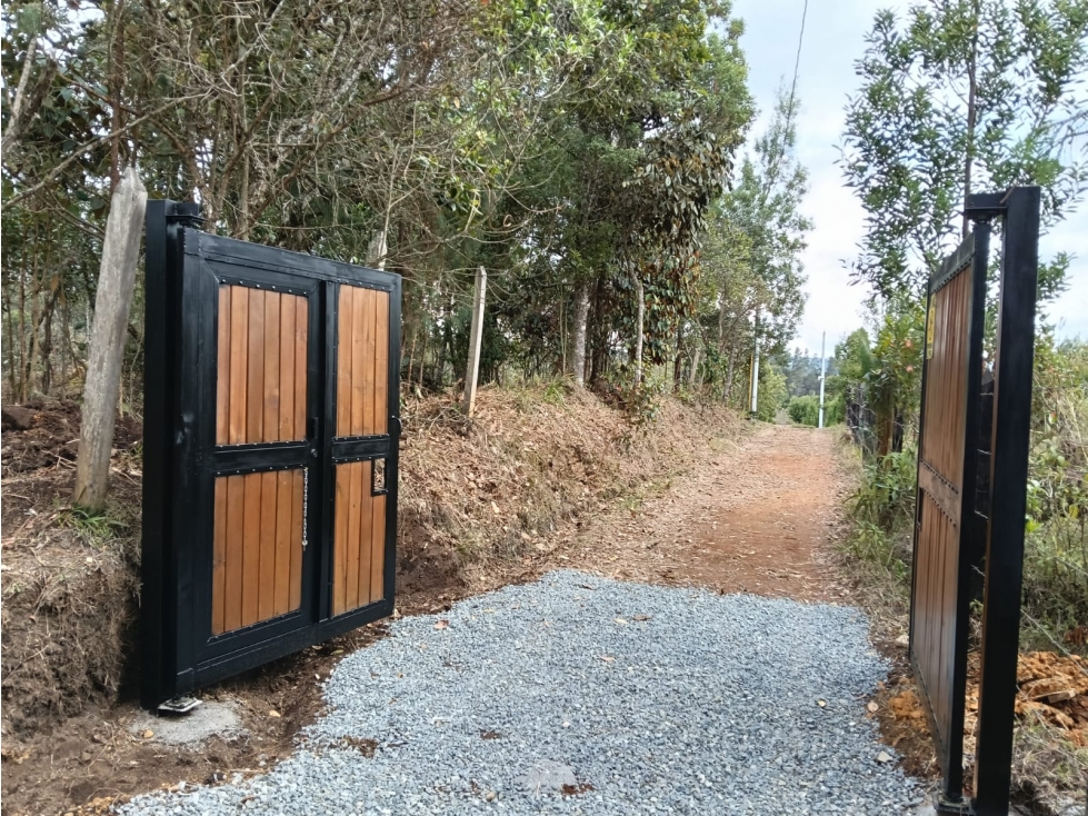 Venta Lotes en Santa Elena Vereda Piedras Blancas