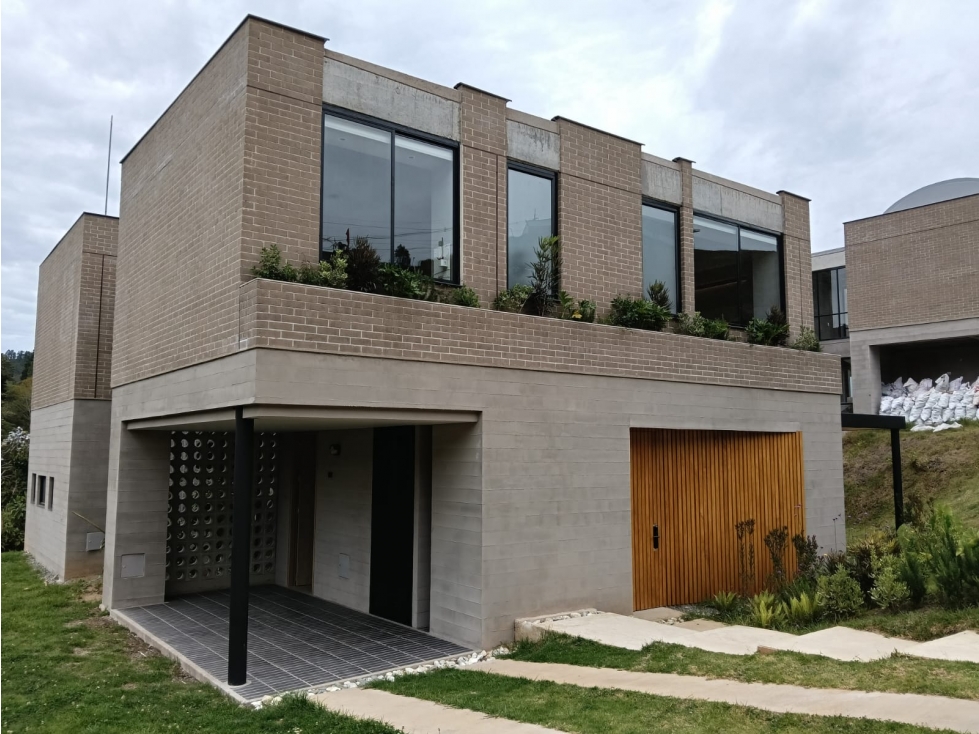 Venta casa de lujo alto del escobero 3 alc + Servicio — foto 3