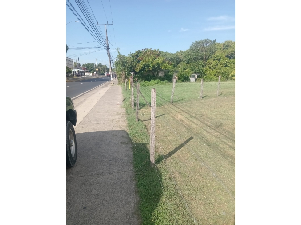 Terreno Comercial en Santiago de Veraguas | Céntrico - 1