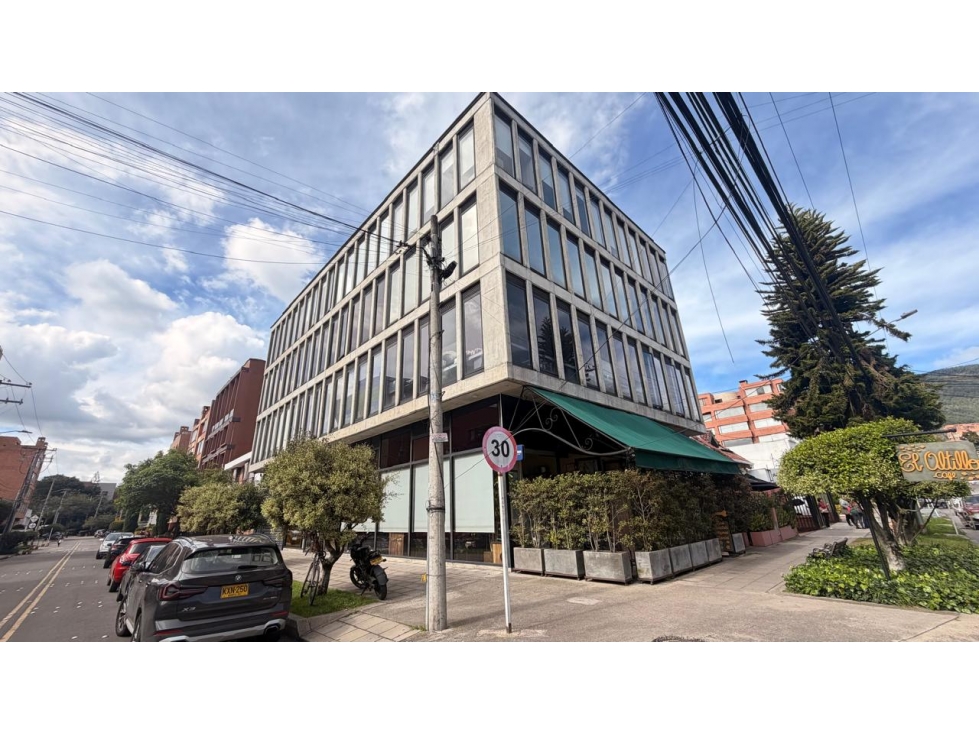 Oficina en Arriendo en Santa Bárbara — foto 2