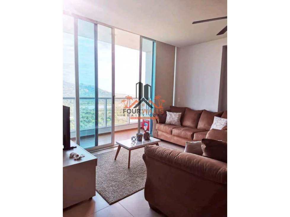 Beachfront Apartment for Rent in PH Royal Palm, Coronado