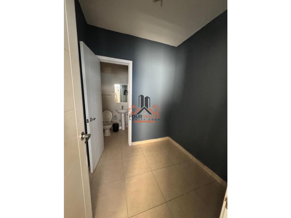 Apartment for Sale in PH Waters On The Bay, Avenida Balboa