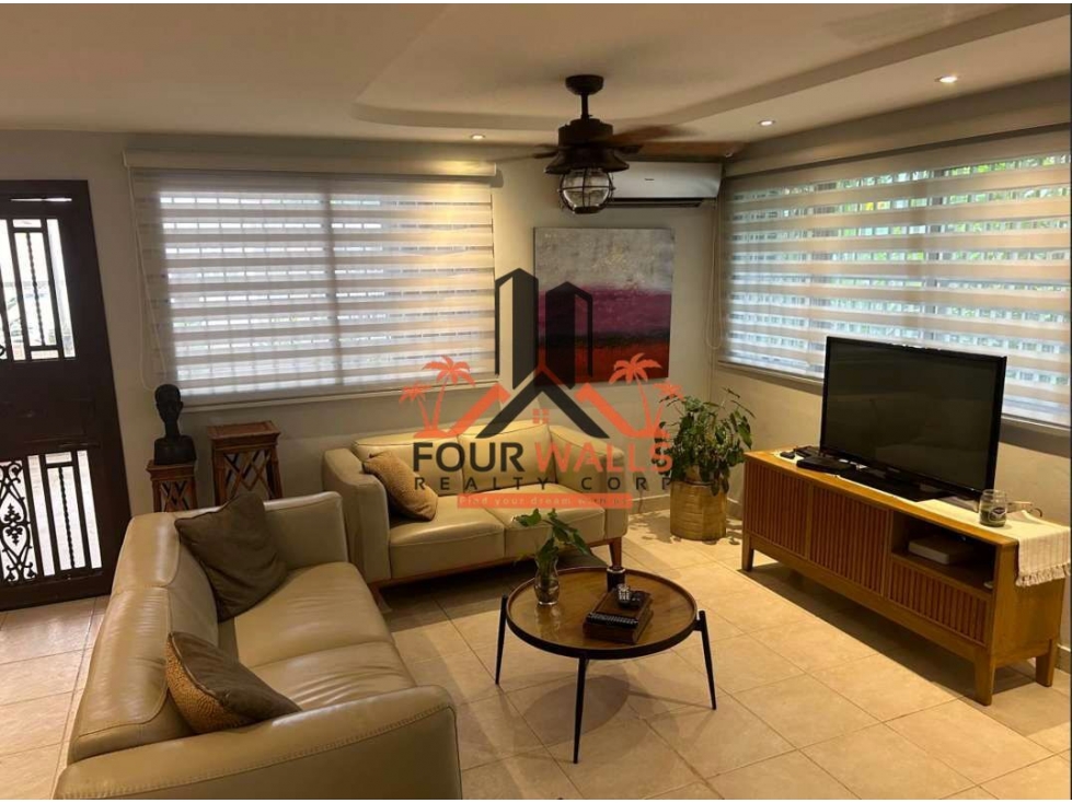 House for Sale in Condado del Rey
