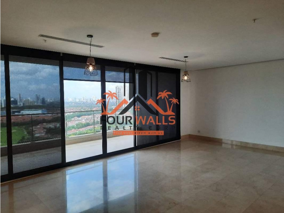 Apartment for Sale in PH La Vista on the Green, Santa María