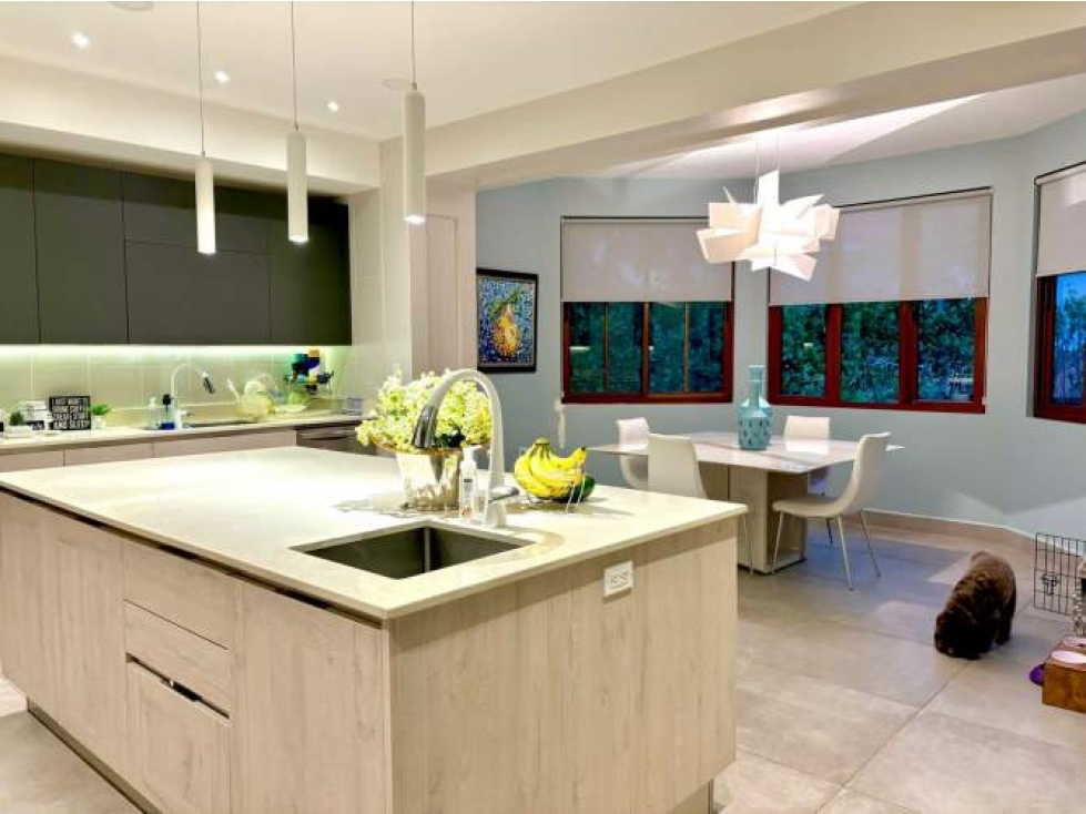 House for Sale in Clayton Fully Remodeled — foto 5