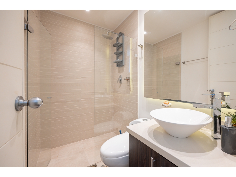 Tu hogar en Provenza: comodidad y tranquilidad en El Poblado (2HAB) — foto 5