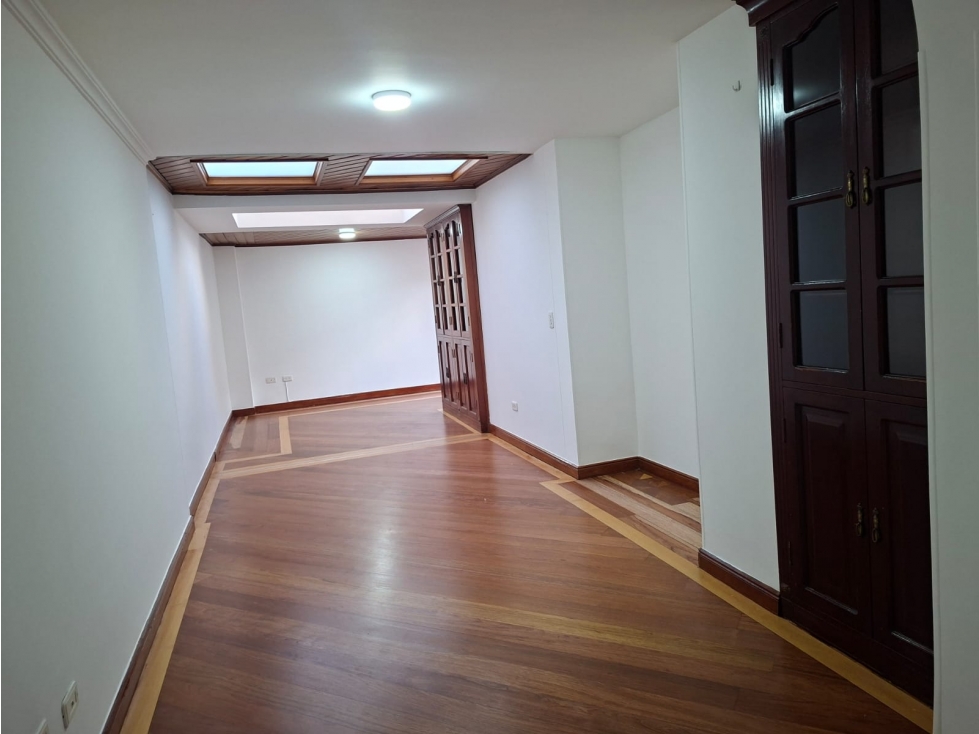 SE ARRIENDA APARTAMENTO EN BOGOTA EN EL BARRIO CONTADOR, CEDRITOS. — foto 2