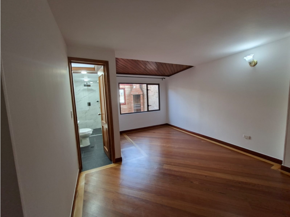 SE ARRIENDA APARTAMENTO EN BOGOTA EN EL BARRIO CONTADOR, CEDRITOS. — foto 3