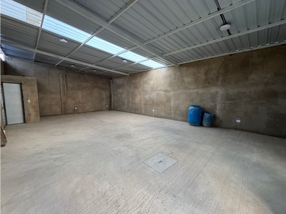 SE ARRIENDA BODEGA EN TUNJA - 5