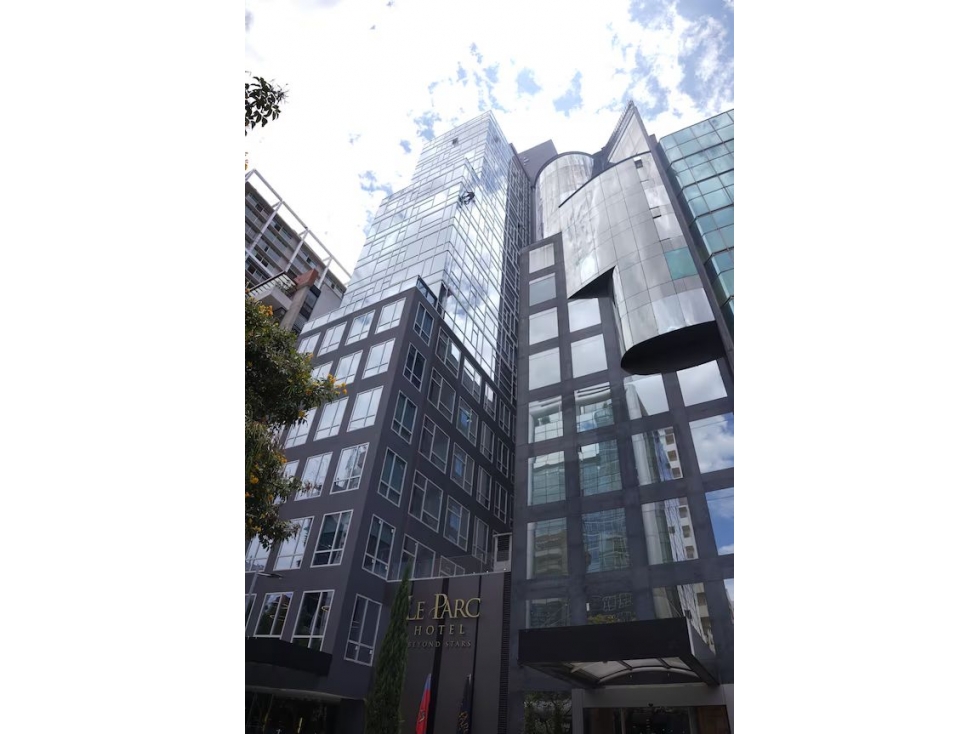 Lujosa Suite Amoblada de Renta Le Parc Residences - 1