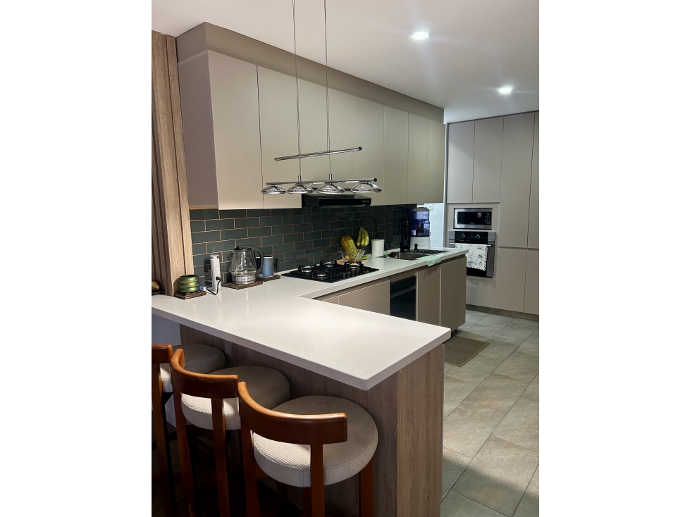 Apartamento en venta frente a parque - Santa Barbara, Bogotá — foto 2