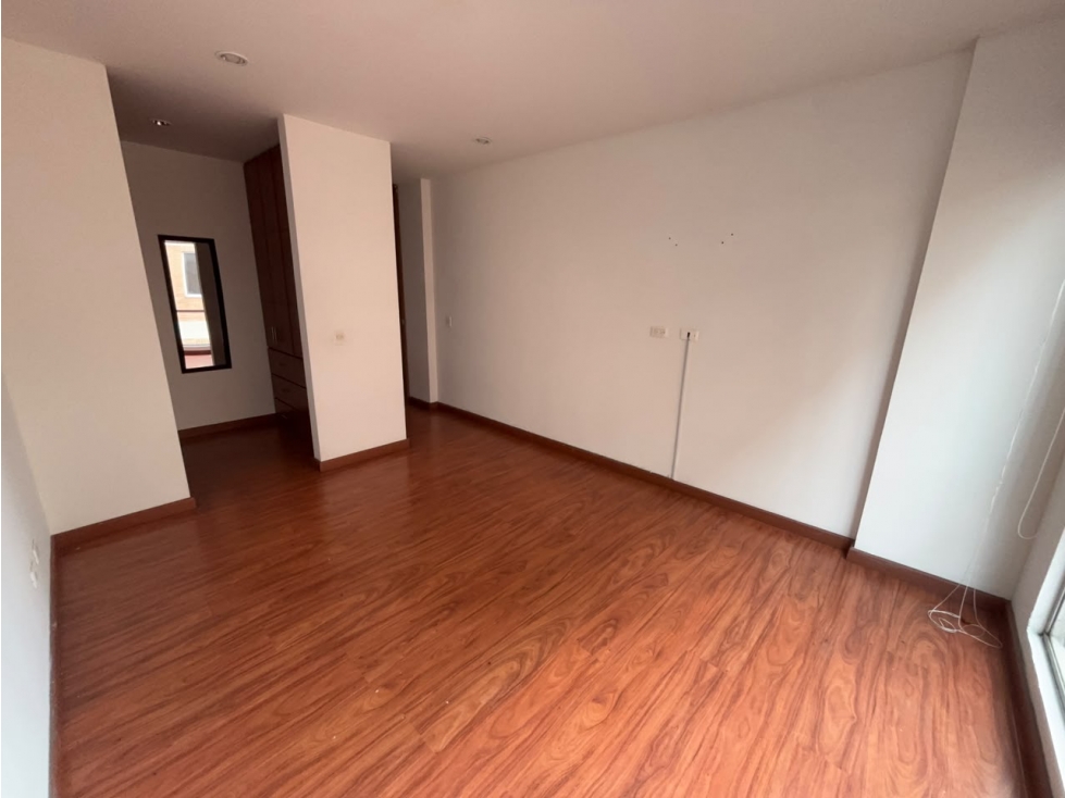 Vendo Apartamento en Santa Barbara — foto 3