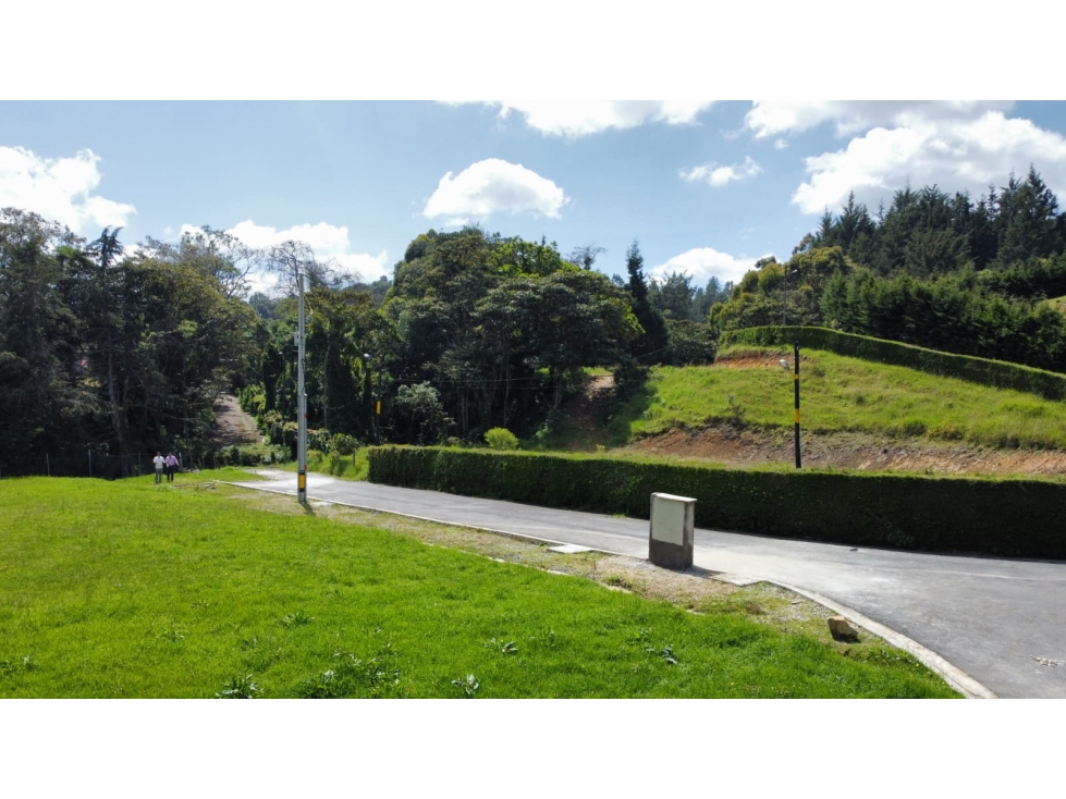 Venta lote alto de las palmas