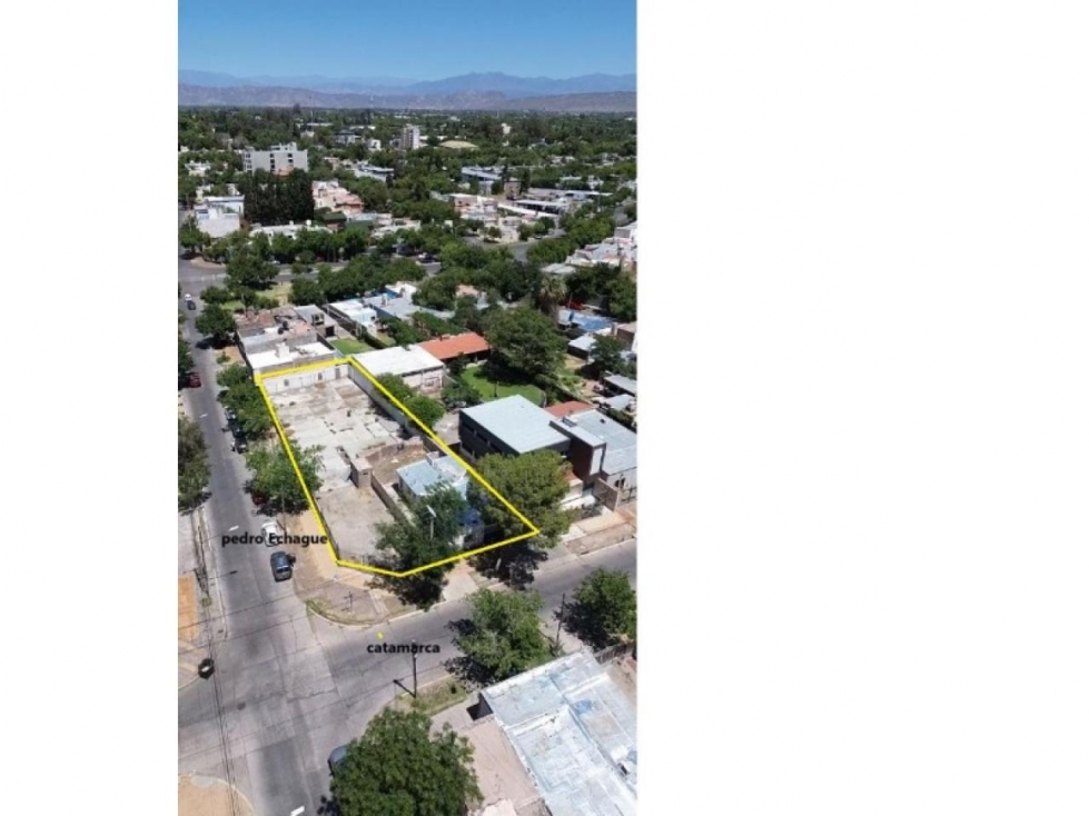 venta de terreno en esquina centrica - 1