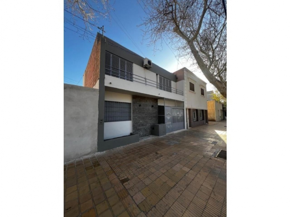 CASA CENTRICA EN VENTA - CAPITAL