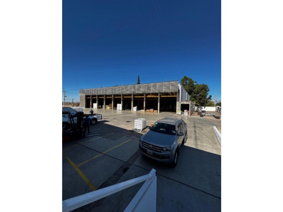 ALQUILER DE GALPON Y OFICINAS EN RAWSON - 1