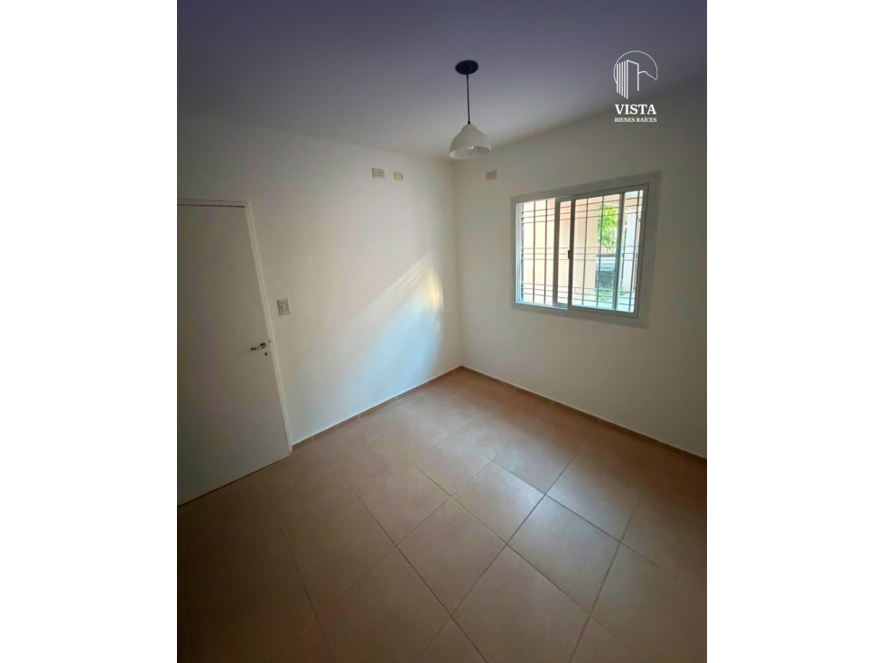 CASA EN VENTA B° MUTUAL PERSONAL DEL BANCO SAN JUAN - CAPITAL — foto 3