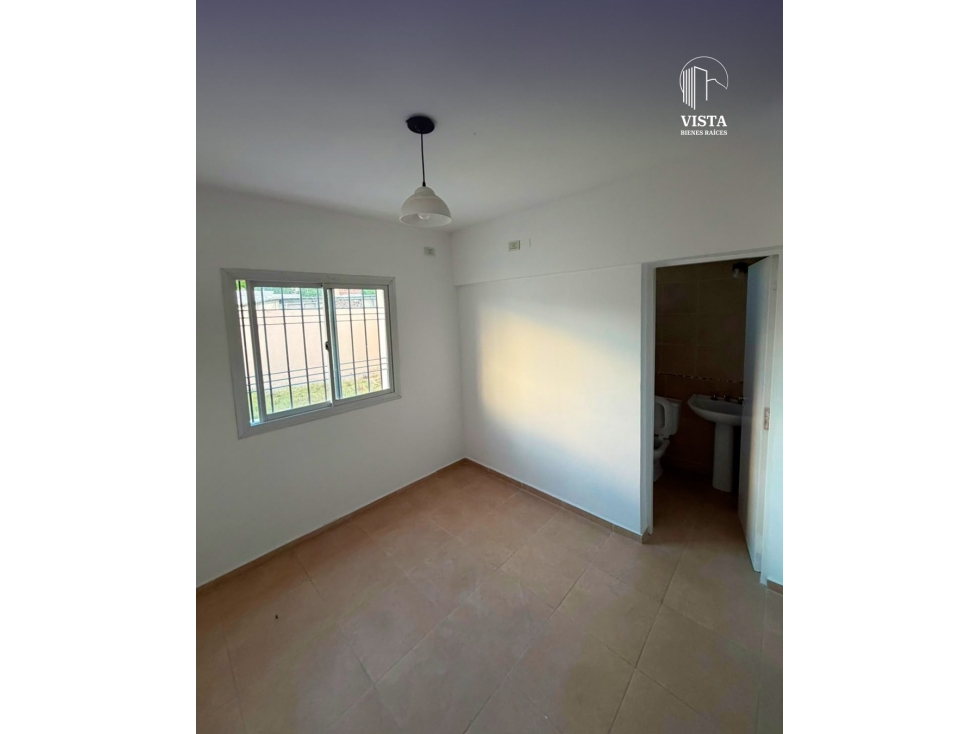 CASA EN VENTA B° MUTUAL PERSONAL DEL BANCO SAN JUAN - CAPITAL — foto 4