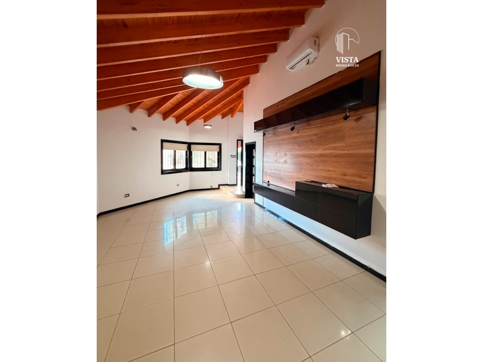 CASA EN ALQUILER BARRIO EL CEIBO - 3