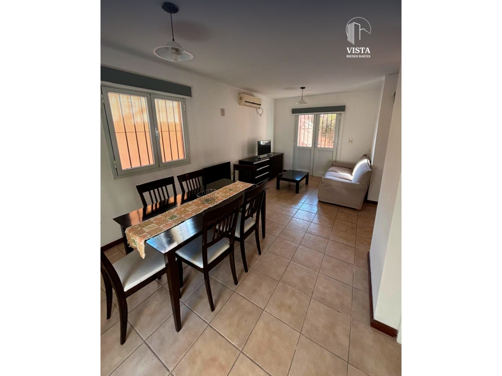CASA EN ALQUILER EN CONJUNTO RESIDENCIAL PRIVADO - CAPITAL - 2
