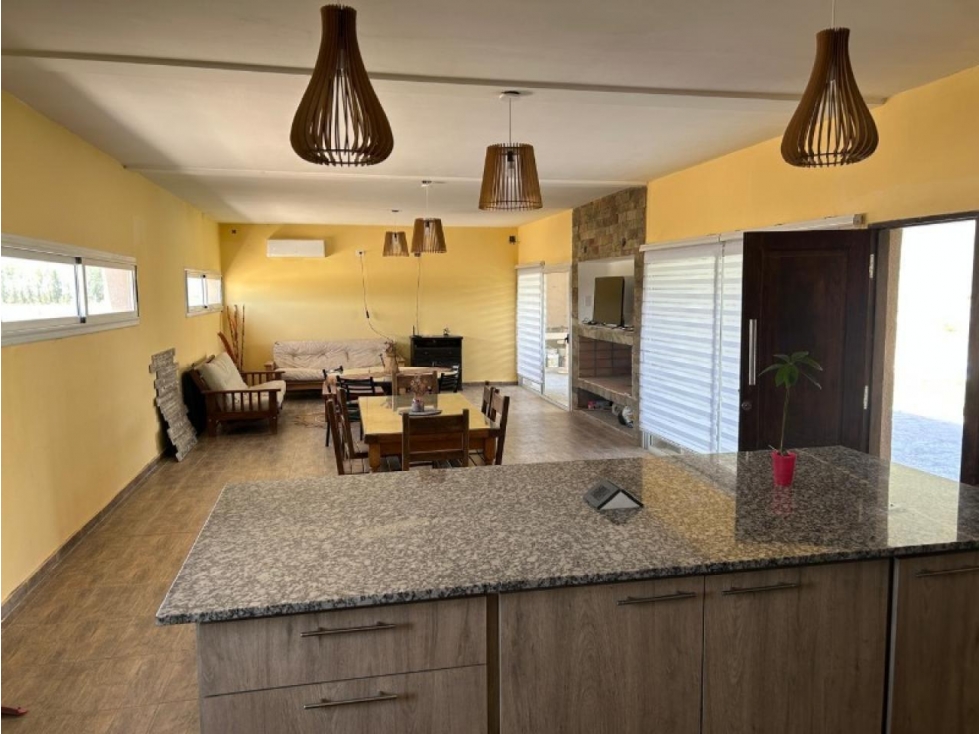 CASA EN VENTA - ZONDA - 2