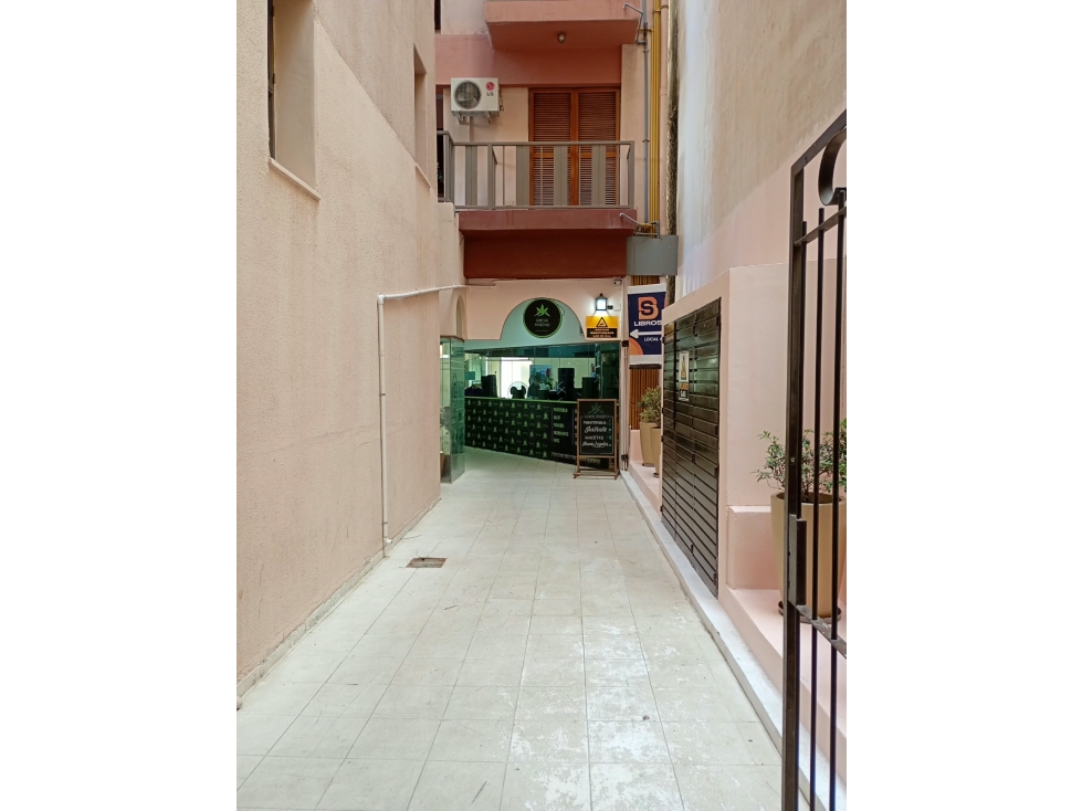 ALQUILER LOCAL COMERCIAL - CENTRO - 2