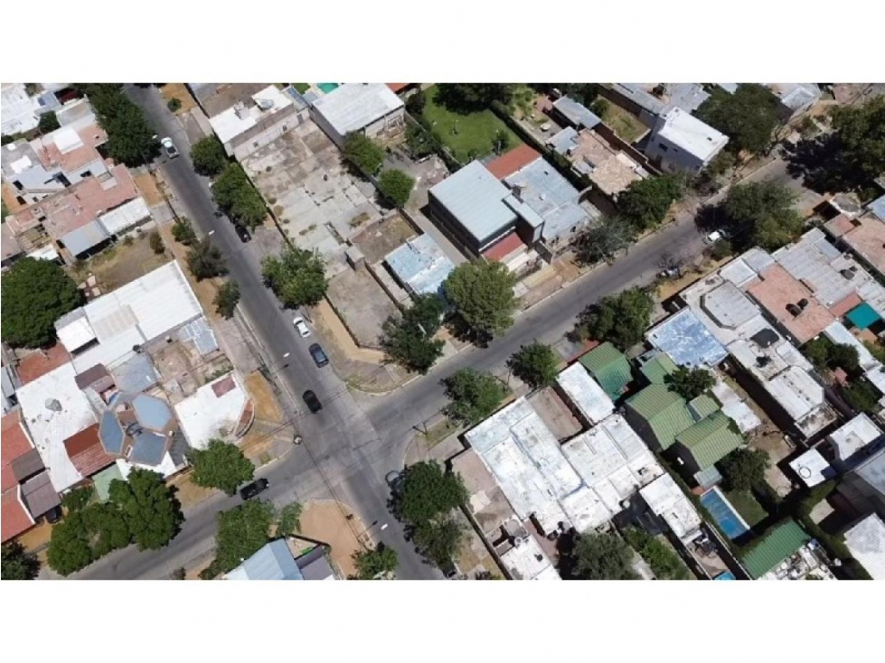 venta de terreno en esquina centrica - 3