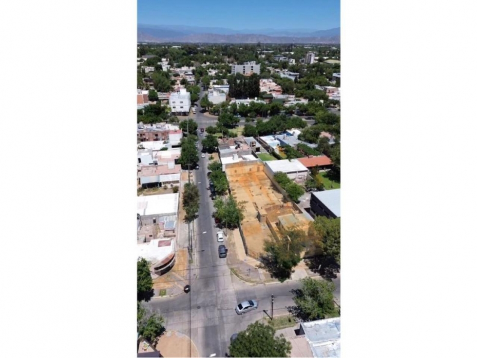 venta de terreno en esquina centrica - 4