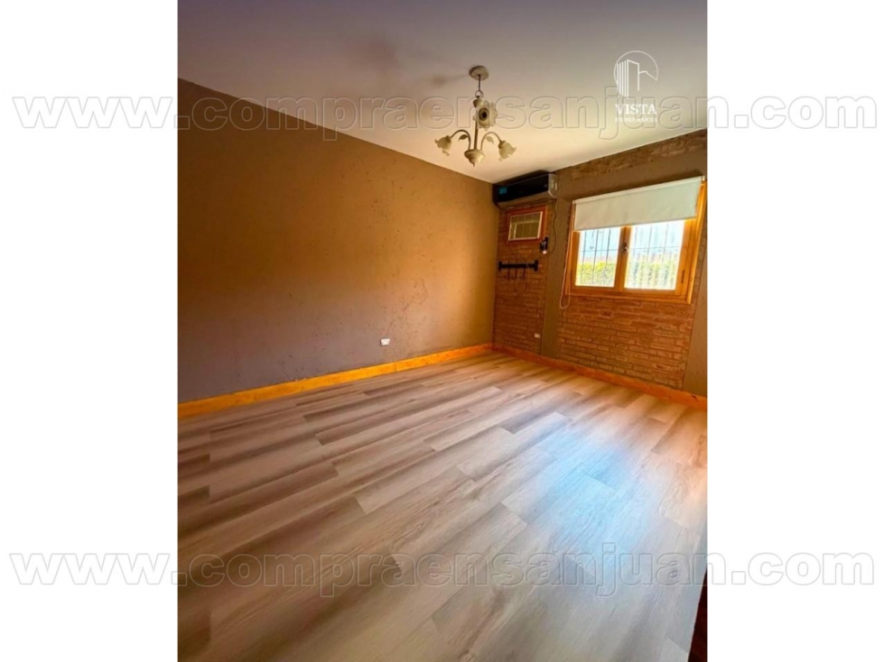 CASA EN VENTA B° AROMAS DE CAMPO - SANTA LUCIA - 4