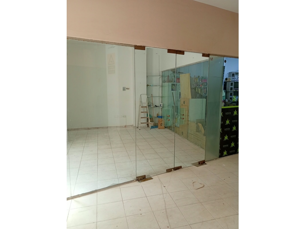 ALQUILER LOCAL COMERCIAL - CENTRO - 5