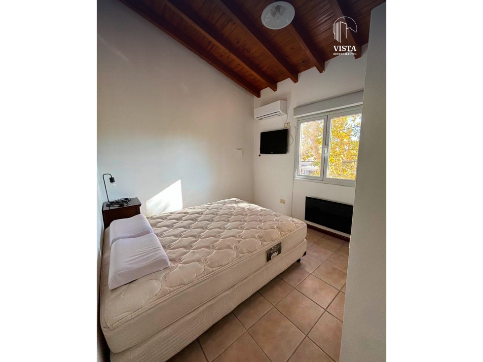 CASA EN ALQUILER EN CONJUNTO RESIDENCIAL PRIVADO - CAPITAL - 6