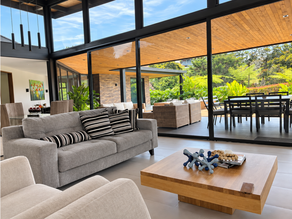 CASA MODERNA, CALIDA Y ACOGEDORA EN EL CARMEN DE VIBORAL - 5