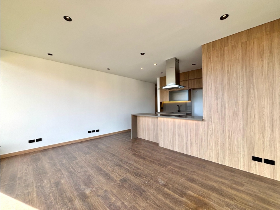 EXCLUSIVO APARTAMENTO EN LA LOMA DEL ESMERALDAL — foto 2
