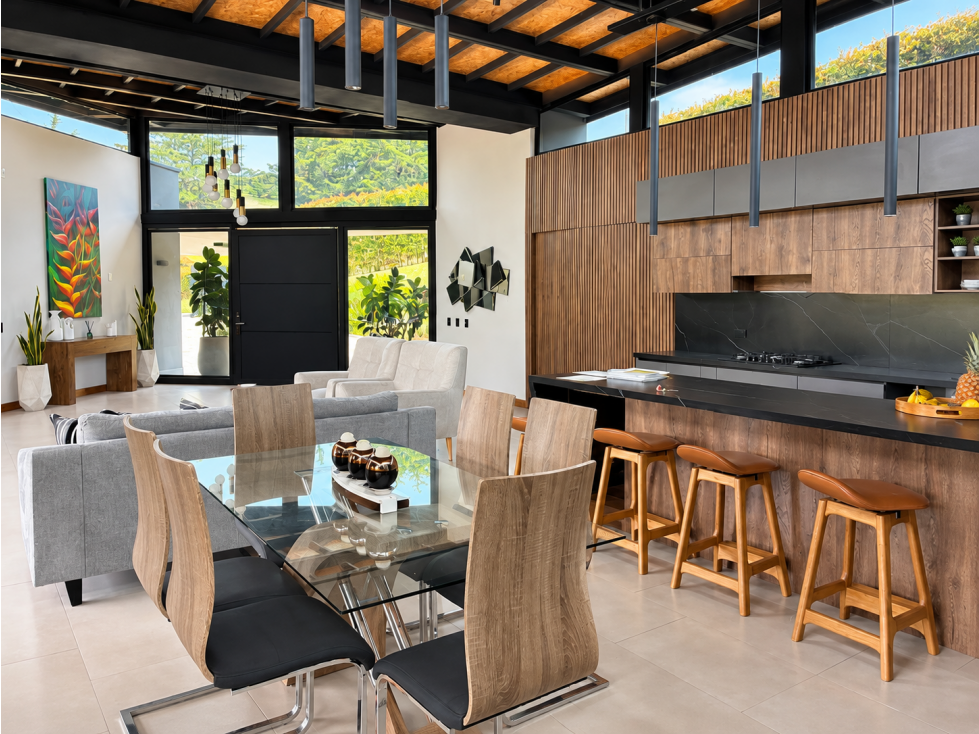 CASA MODERNA, CALIDA Y ACOGEDORA EN EL CARMEN DE VIBORAL - 3