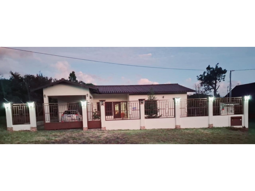 Casa en Venta en Alto Boquete - 4