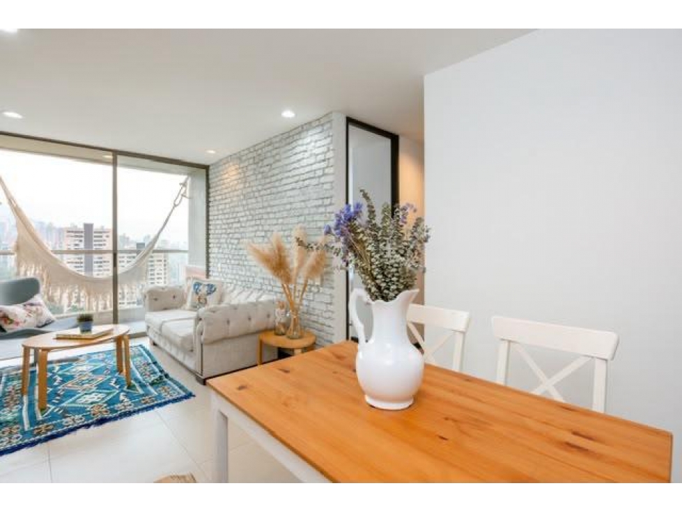Apartamento en arriendo en altos del poblado — foto 2