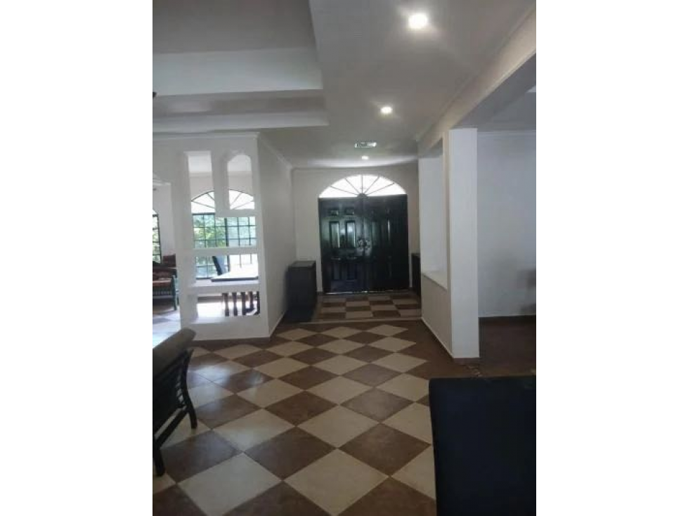 CASA EN ALQUILER ALBROOK — foto 3