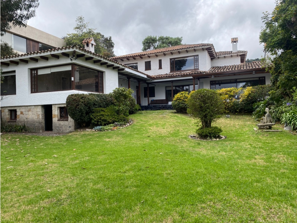 CASA SANTA ORIENTAL La tranquilidad de la naturaleza en la ciudad.
