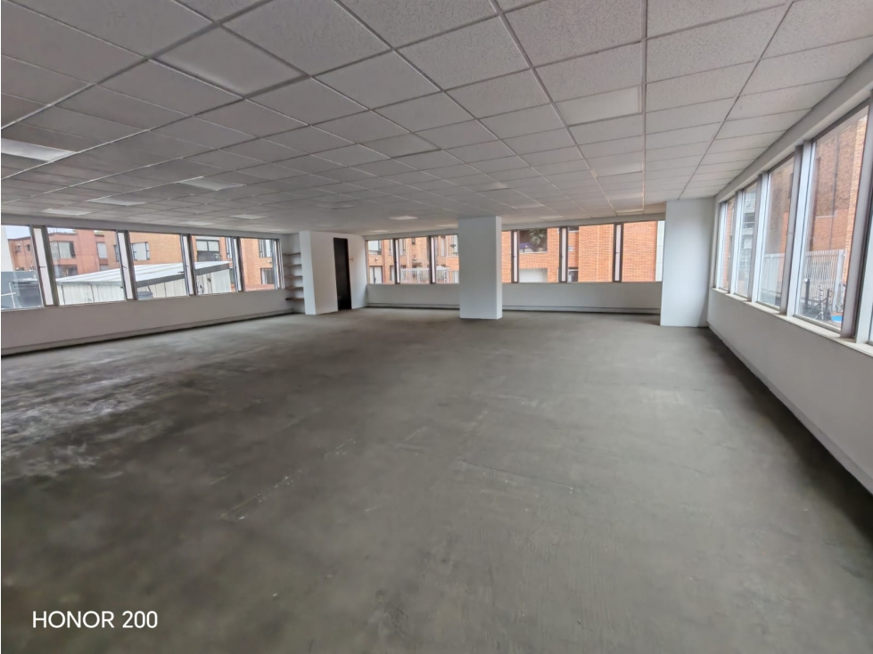 Oficina Premium de 147 m² + 3 Parqueaderos - 6
