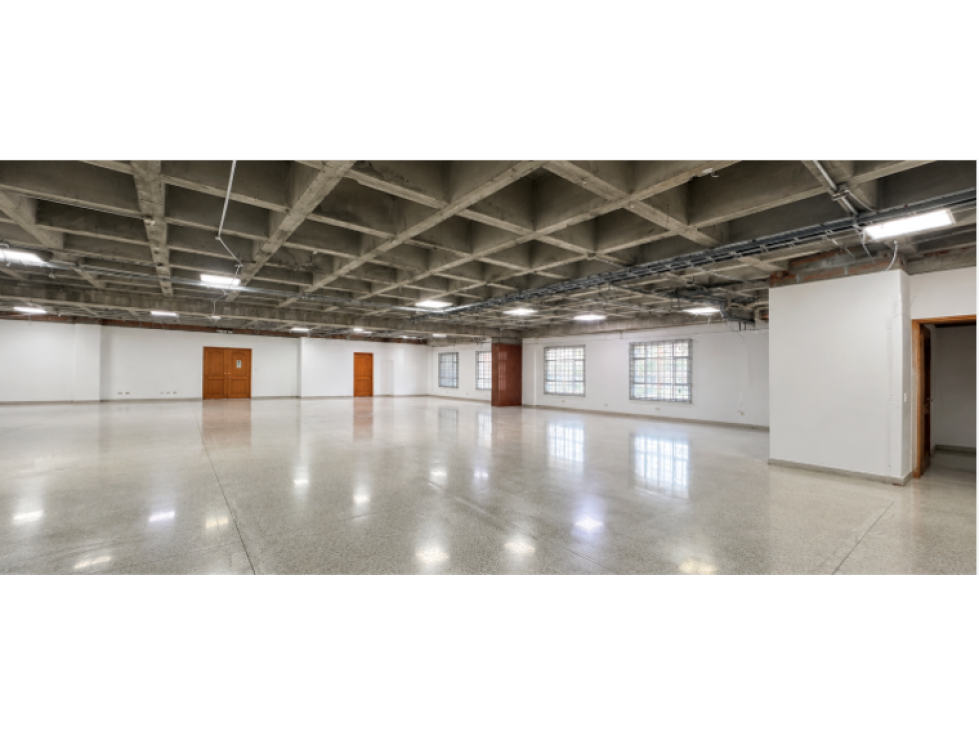 SE ARRIENDA OFICINA EN MEDELLIN, sector POBLADO