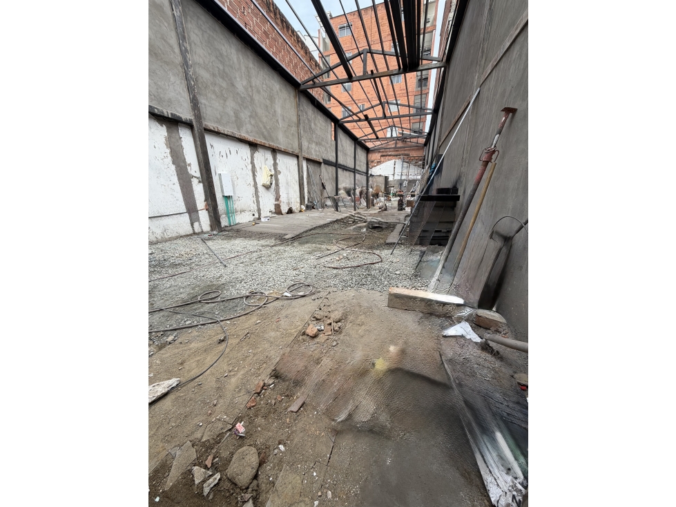 SE ARRIENDA BODEGA EN ENVIGADO SECTOR BARRIO MESA — foto 3