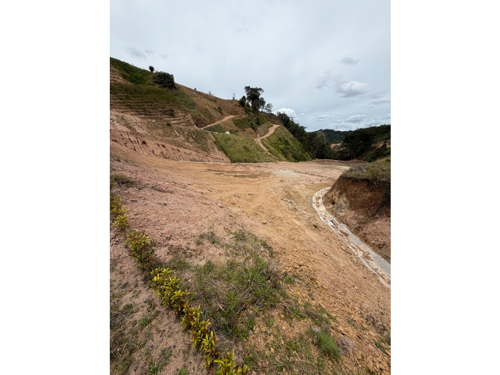 Se VENDE LOTE en EL RETIRO, ANTIOQUIA — foto 3