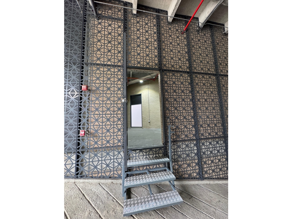SE VENDE/ARRIENDA BODEGA EN SECTOR SAN LUCAS, ENVIGADO - 5