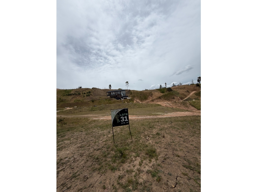 Se VENDE LOTE en EL RETIRO, ANTIOQUIA,