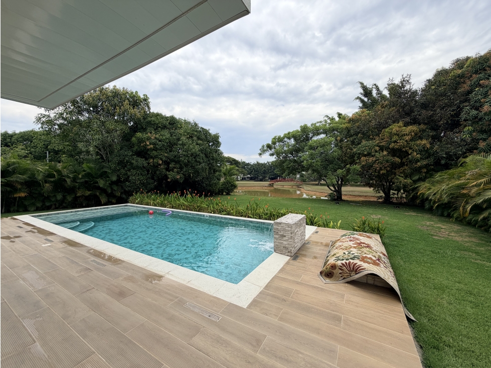Venta o Alquiler Casa amueblada en Lake House Condominio Campestre
