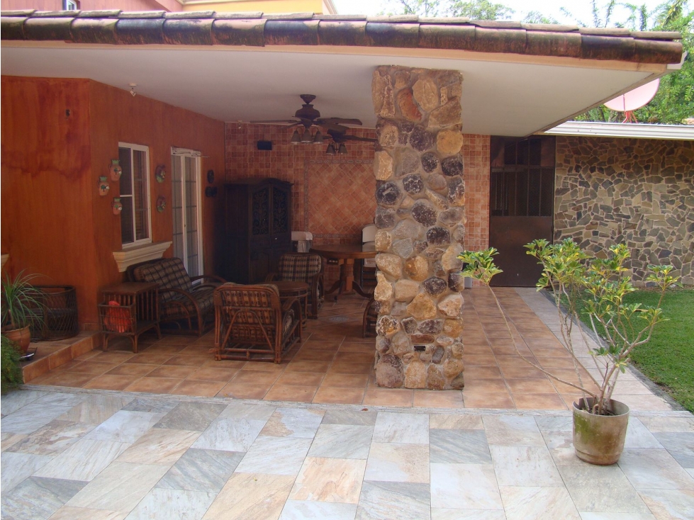 Venta: Exclusiva Residencia en Altos de Diablo | 605.25m² de Terreno